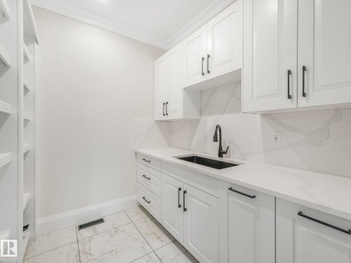 10821 128 Street, Edmonton, AB - Indoor Photo Showing Kitchen