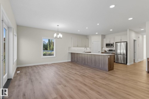 42 11 Dalton Link, Spruce Grove, AB - Indoor Photo Showing Kitchen With Stainless Steel Kitchen