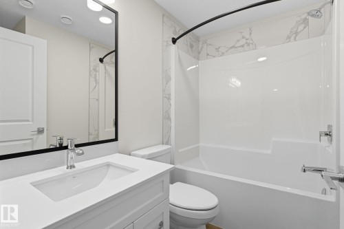 42 11 Dalton Link, Spruce Grove, AB - Indoor Photo Showing Bathroom