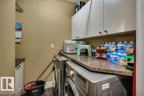 816 Wildwood Crescent, Edmonton, AB - Indoor Photo Showing Laundry Room