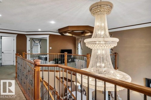 816 Wildwood Crescent, Edmonton, AB - Indoor Photo Showing Other Room