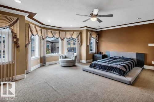 816 Wildwood Crescent, Edmonton, AB - Indoor Photo Showing Bedroom