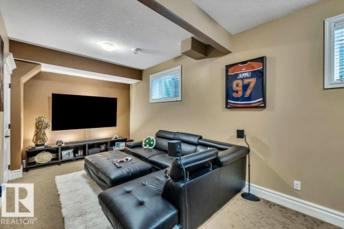 816 Wildwood Crescent, Edmonton, AB - Indoor