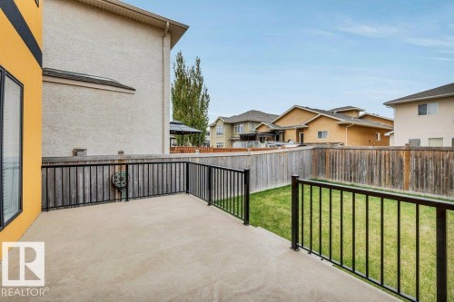 816 Wildwood Crescent, Edmonton, AB - Outdoor With Exterior