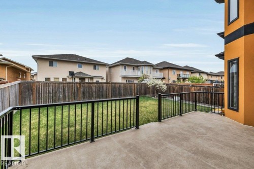 816 Wildwood Crescent, Edmonton, AB - Outdoor With Exterior