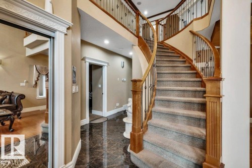 816 Wildwood Crescent, Edmonton, AB - Indoor Photo Showing Other Room