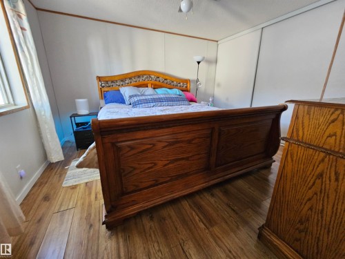 84 305 Calahoo Road, Spruce Grove, AB - Indoor Photo Showing Bedroom