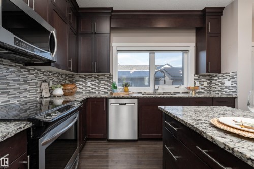 388 Allard Boulevard, Edmonton, AB - Indoor Photo Showing Kitchen With Stainless Steel Kitchen With Upgraded Kitchen