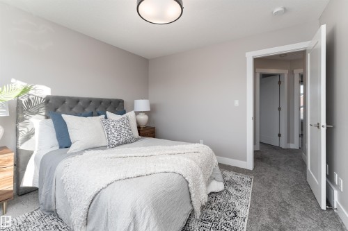 388 Allard Boulevard, Edmonton, AB - Indoor Photo Showing Bedroom