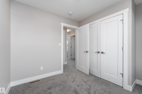 388 Allard Boulevard, Edmonton, AB - Indoor Photo Showing Other Room
