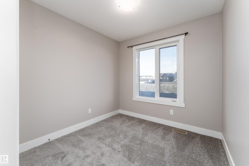 388 Allard Boulevard, Edmonton, AB - Indoor Photo Showing Other Room