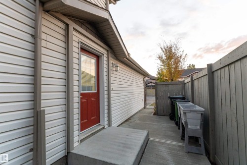 22 6520 2 Avenue, Edmonton, AB - Outdoor With Exterior