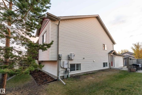 22 6520 2 Avenue, Edmonton, AB - Outdoor With Exterior