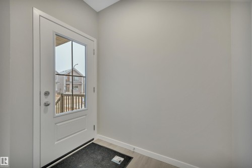 9100 Elves Loop, Edmonton, AB - Indoor Photo Showing Other Room
