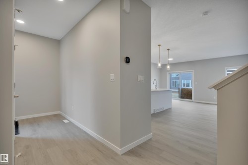 9100 Elves Loop, Edmonton, AB - Indoor Photo Showing Other Room