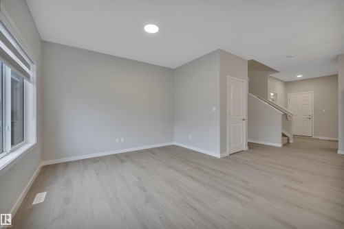 9100 Elves Loop, Edmonton, AB - Indoor Photo Showing Other Room