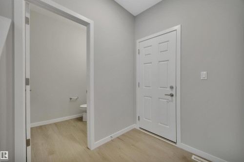 9100 Elves Loop, Edmonton, AB - Indoor Photo Showing Other Room