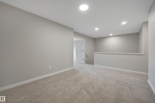 9100 Elves Loop, Edmonton, AB - Indoor