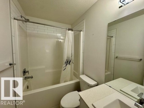 3843 Chrustawka Place, Edmonton, AB - Indoor Photo Showing Bathroom