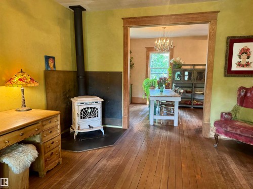 7024 105A Street, Edmonton, AB - Indoor