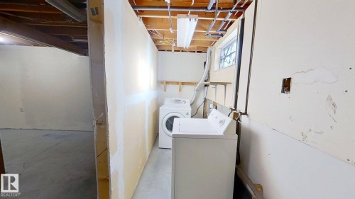 59 7604 29 Avenue, Edmonton, AB - Indoor Photo Showing Laundry Room