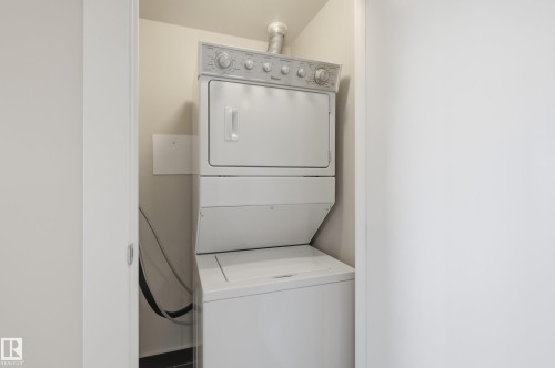 606 10410 102 Avenue, Edmonton, AB - Indoor Photo Showing Laundry Room