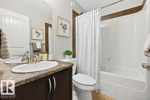 68 Ravine Drive, Devon, AB - Indoor Photo Showing Bathroom