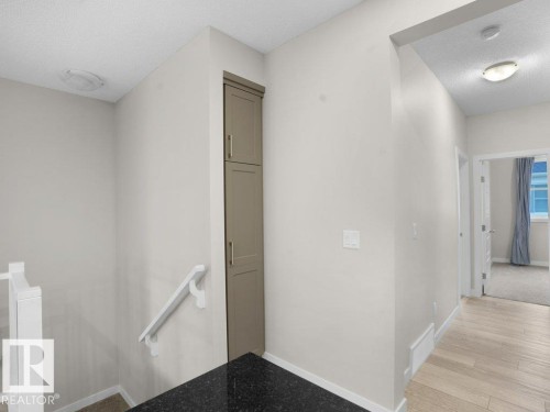 20329 15A Avenue, Edmonton, AB - Indoor Photo Showing Other Room