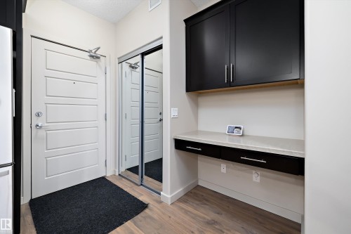 214 1004 Rosenthal Boulevard, Edmonton, AB - Indoor Photo Showing Other Room