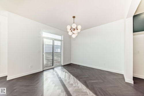 33 Chartres Close, St. Albert, AB - Indoor Photo Showing Other Room