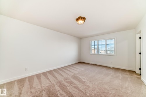 33 Chartres Close, St. Albert, AB - Indoor Photo Showing Other Room