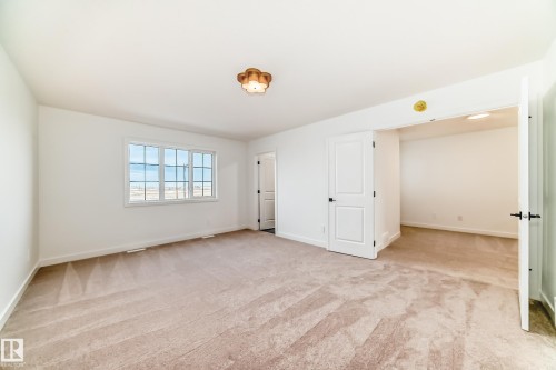 33 Chartres Close, St. Albert, AB - Indoor Photo Showing Other Room