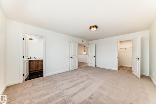 33 Chartres Close, St. Albert, AB - Indoor Photo Showing Other Room