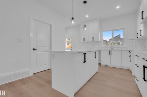 4109 67 Street, Beaumont, AB - Indoor Photo Showing Kitchen