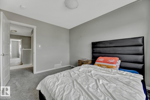 618 40 Street, Edmonton, AB - Indoor Photo Showing Bedroom