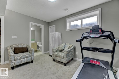 618 40 Street, Edmonton, AB - Indoor Photo Showing Gym Room