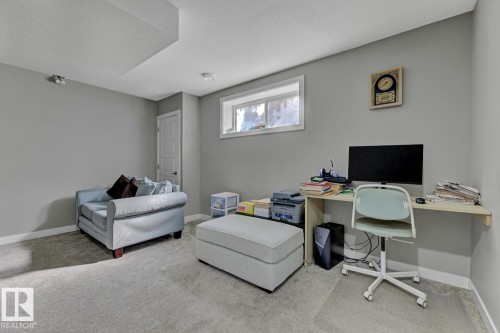 618 40 Street, Edmonton, AB - Indoor Photo Showing Office