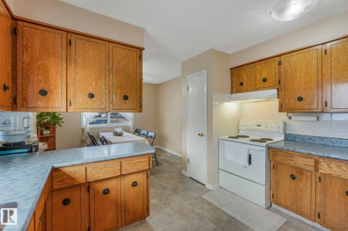 5107 56 Avenue, Leduc, AB - Indoor Photo Showing Kitchen