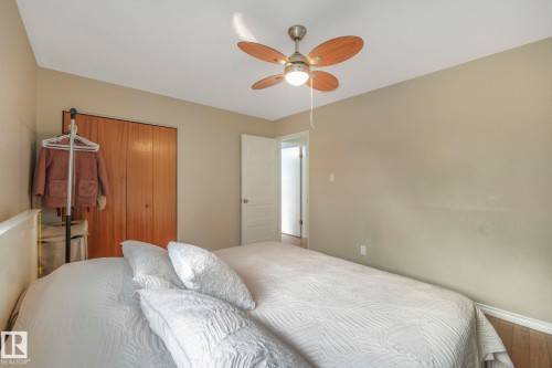 5107 56 Avenue, Leduc, AB - Indoor Photo Showing Bedroom