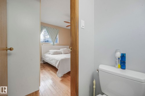 5107 56 Avenue, Leduc, AB - Indoor Photo Showing Bathroom