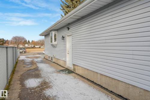 5107 56 Avenue, Leduc, AB - Outdoor With Exterior