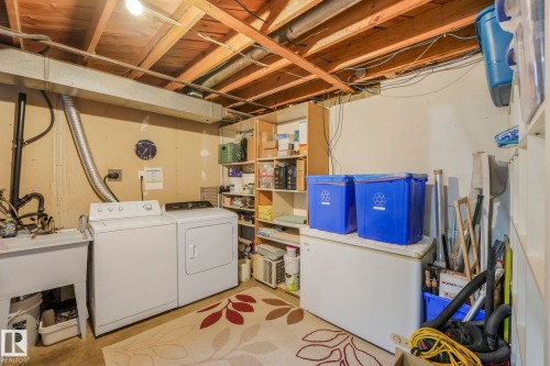 5107 56 Avenue, Leduc, AB - Indoor Photo Showing Laundry Room