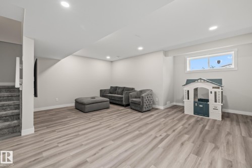 2024 160 Street, Edmonton, AB - Indoor