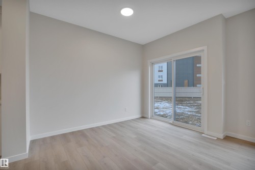 827 Rowan Close, Edmonton, AB - Indoor Photo Showing Other Room