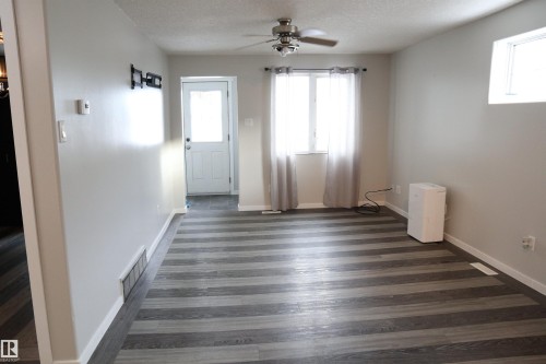 4804 49 St, Calmar, AB - Indoor Photo Showing Other Room