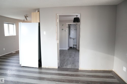 4804 49 St, Calmar, AB - Indoor Photo Showing Other Room