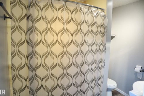 4804 49 St, Calmar, AB - Indoor Photo Showing Bathroom