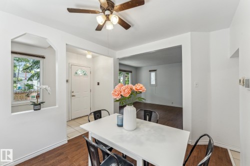 11211 93 Street, Edmonton, AB - Indoor Photo Showing Dining Room