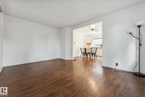 11211 93 Street, Edmonton, AB - Indoor