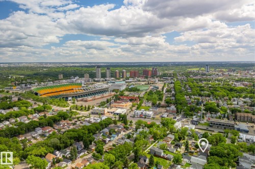 11211 93 Street, Edmonton, AB - Outdoor With View